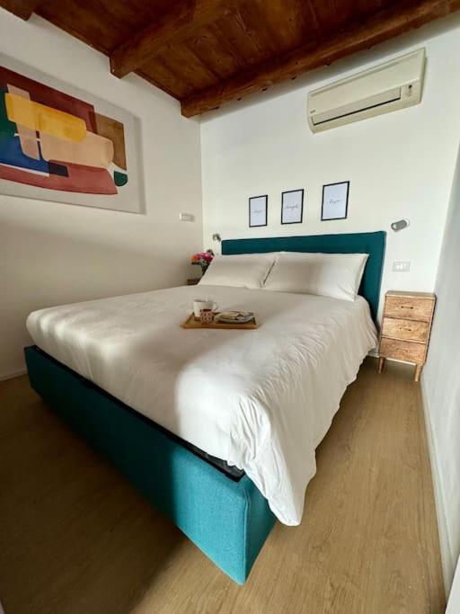 Splendido Bilocale In Via Madonnina, Zona Brera Lejlighed Milano Eksteriør billede
