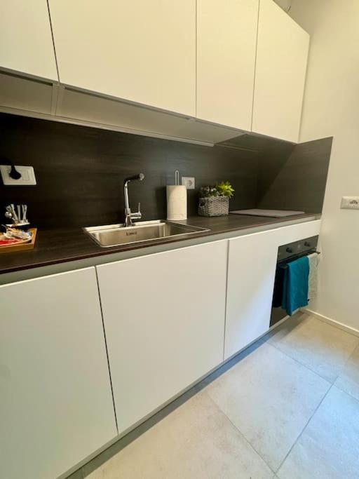 Splendido Bilocale In Via Madonnina, Zona Brera Lejlighed Milano Eksteriør billede