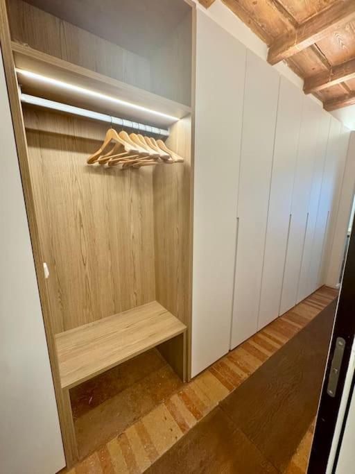 Splendido Bilocale In Via Madonnina, Zona Brera Lejlighed Milano Eksteriør billede